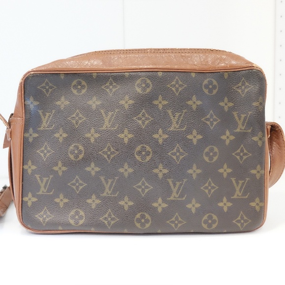 Louis Vuitton Bag - Picture 1 of 9